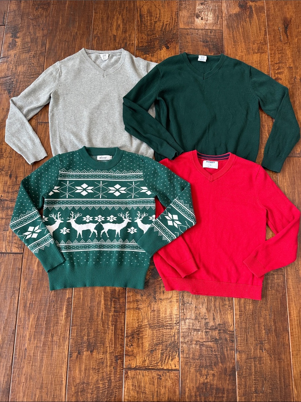 BOYS Holiday Sweater Lot (4) Size L / 10 Gap Kids Old Navy Missky